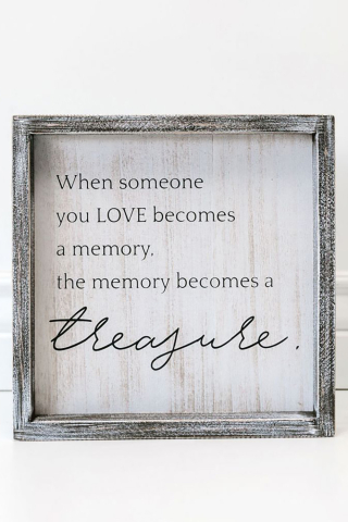 When Someone You Love Becomes a Memory 10x10 | Seagull Book